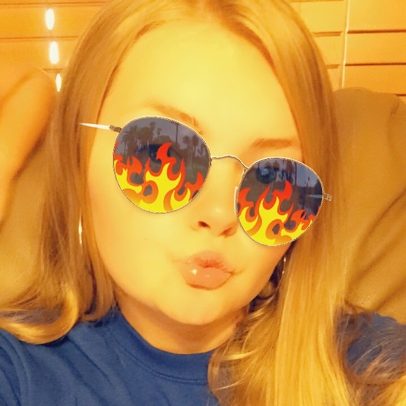 Meet your Posher, Shayli - Picture 4 of 6